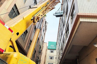 领辉新一代注塑机投产